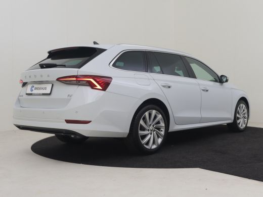 Skoda Octavia Combi 1.4 TSI iV PHEV Business edition 204PK DSG/AUTO | head-up Display | Elecktr stoelen met geh... ActivLease financial lease