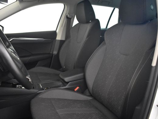 Skoda Octavia Combi 1.4 TSI iV PHEV Business edition 204PK DSG/AUTO | head-up Display | Elecktr stoelen met geh... ActivLease financial lease