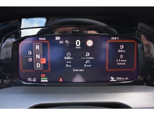 Volkswagen Golf 1.5 TSI 272PK eHybrid GTE PHEV | VERLENGDE GARANTIE | PANORAMA DAK | TREKHAAK | CAMERA | NAVIGATI... ActivLease financial lease