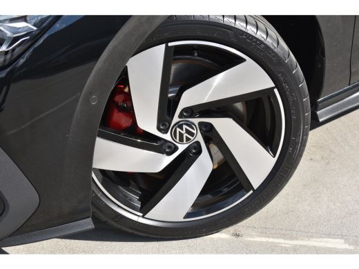 Volkswagen Golf 1.5 TSI 272PK eHybrid GTE PHEV | VERLENGDE GARANTIE | PANORAMA DAK | TREKHAAK | CAMERA | NAVIGATI... ActivLease financial lease