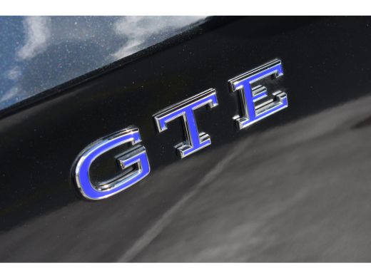 Volkswagen Golf 1.5 TSI 272PK eHybrid GTE PHEV | VERLENGDE GARANTIE | PANORAMA DAK | TREKHAAK | CAMERA | NAVIGATI... ActivLease financial lease