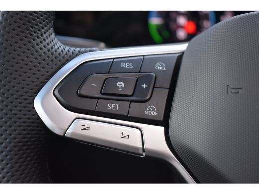 Volkswagen Golf 1.5 TSI 272PK eHybrid GTE PHEV | VERLGENDE GAARNTIE | PANORAMA DAK | TREKHAAK | HEAD-UP | STOELVE... ActivLease financial lease