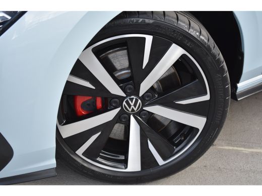 Volkswagen Golf 1.5 TSI 272PK eHybrid GTE PHEV | VERLGENDE GAARNTIE | PANORAMA DAK | TREKHAAK | HEAD-UP | STOELVE... ActivLease financial lease