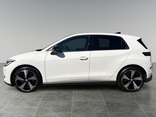Volkswagen ID. Polo Style First Edition 52 kWh 211pk | Incl. &euro;1.000,- inruilpremie | Panoramadak | 19" LM velgen ActivLease financial lease