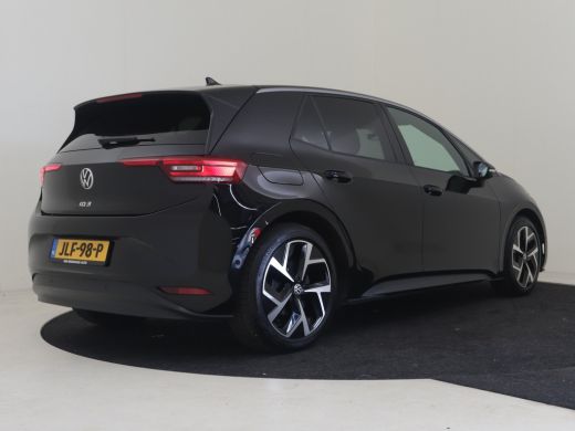 Volkswagen ID.3 Pro Business 59 kWh | 360gr Camera | App connect | Dodehoek detectie | Stoel/stuurverwarming | Cr... ActivLease financial lease
