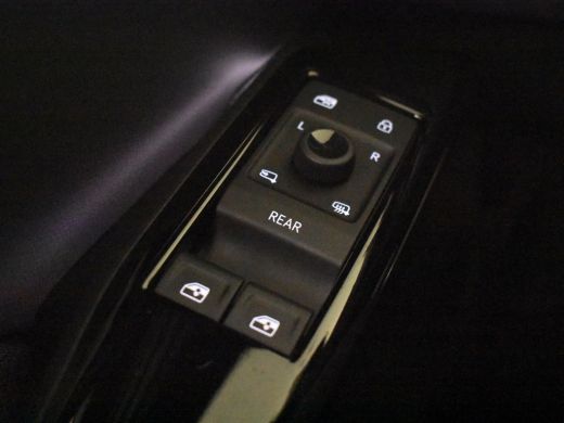 Volkswagen ID.3 Pro Business 59 kWh | 360gr Camera | App connect | Dodehoek detectie | Stoel/stuurverwarming | Cr... ActivLease financial lease