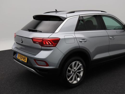 Volkswagen T-Roc 1.0 TSi 110 Pk Life | Adaptive Cruise | Airco | Camera | CarPlay | 17 Inch | 60.043 Km !! ActivLease financial lease