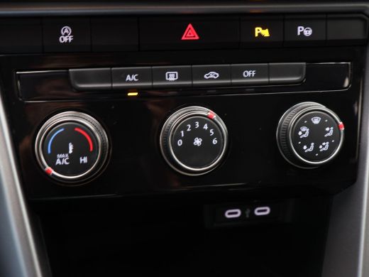 Volkswagen T-Roc 1.0 TSi 110 Pk Life | Adaptive Cruise | Airco | Camera | CarPlay | 17 Inch | 60.043 Km !! ActivLease financial lease