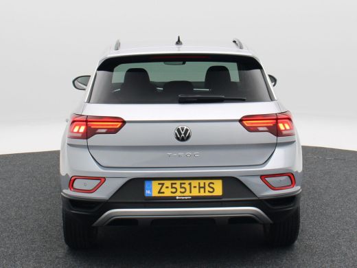 Volkswagen T-Roc 1.0 TSi 110 Pk Life | Adaptive Cruise | Airco | Camera | CarPlay | 17 Inch | 60.043 Km !! ActivLease financial lease