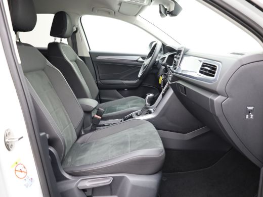 Volkswagen T-Roc 1.5 TSI Style | IQ Light | Camera | Stoelverw. | Prijs Rijklaar!! ActivLease financial lease