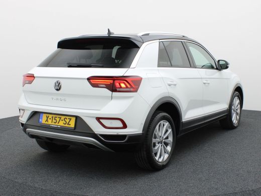 Volkswagen T-Roc 1.5 TSI Style | IQ Light | Camera | Stoelverw. | Prijs Rijklaar!! ActivLease financial lease
