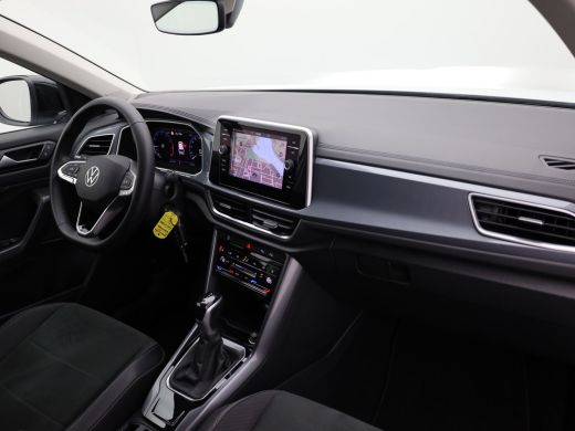 Volkswagen T-Roc 1.5 TSI Style | IQ Light | Camera | Stoelverw. | Prijs Rijklaar!! ActivLease financial lease