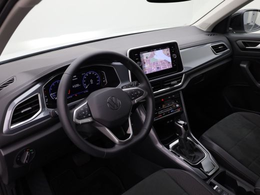 Volkswagen T-Roc 1.5 TSI Style | IQ Light | Camera | Stoelverw. | Prijs Rijklaar!! ActivLease financial lease