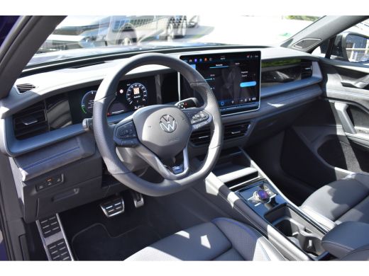 Volkswagen Tayron 1.5 TSI eHybrid 272PK R-Line | 360 camera | Massage stoelen | Elektrisch wegklapbare trekhaak | S... ActivLease financial lease
