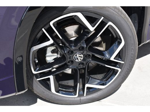 Volkswagen Tayron 1.5 TSI eHybrid 272PK R-Line | 360 camera | Massage stoelen | Elektrisch wegklapbare trekhaak | S... ActivLease financial lease