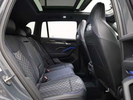 Volkswagen Tiguan 1.5 eTSI R-Line Edition | Panodak | Trekhaak wegkl. | Harman/Kardon | 360 Camera | Side Assist | ... ActivLease financial lease