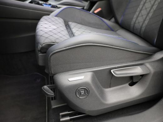 Volkswagen Tiguan 1.5 eTSI R-Line Edition | Panodak | Trekhaak wegkl. | Harman/Kardon | 360 Camera | Side Assist | ... ActivLease financial lease