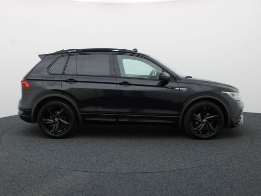 Volkswagen Tiguan 1.5 TSI R-Line Business+ | Panodak | Elk. A-klep | Side Assist | Camera | Black Style | Prijs Rij... ActivLease financial lease