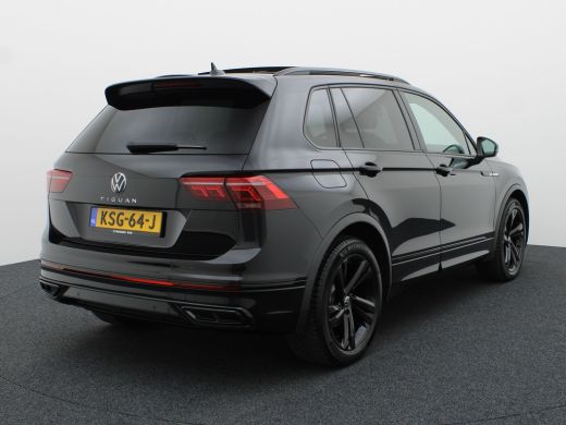 Volkswagen Tiguan 1.5 TSI R-Line Business+ | Panodak | Elk. A-klep | Side Assist | Camera | Black Style | Prijs Rij... ActivLease financial lease