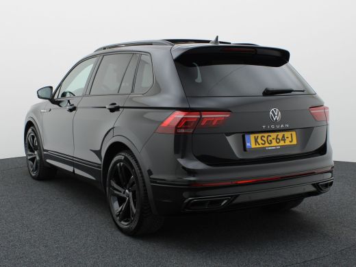 Volkswagen Tiguan 1.5 TSI R-Line Business+ | Panodak | Elk. A-klep | Side Assist | Camera | Black Style | Prijs Rij... ActivLease financial lease