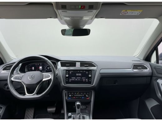 Volkswagen Tiguan TSI 245PK HYBRIDE DSG LIFE TREKHAAK/VIRTUAL/NAVI/ELEKTR.KLEP ActivLease financial lease