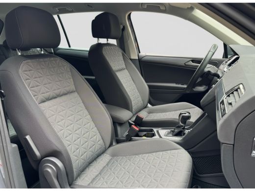 Volkswagen Tiguan TSI 245PK HYBRIDE DSG LIFE TREKHAAK/VIRTUAL/NAVI/ELEKTR.KLEP ActivLease financial lease
