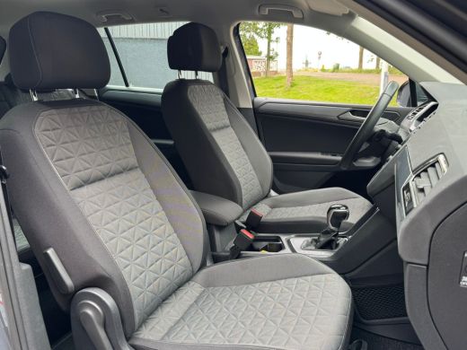Volkswagen Tiguan TSI 245PK HYBRIDE DSG LIFE TREKHAAK/VIRTUAL/NAVI/ELEKTR.KLEP ActivLease financial lease