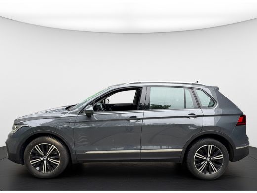 Volkswagen Tiguan TSI 245PK HYBRIDE DSG LIFE TREKHAAK/VIRTUAL/NAVI/ELEKTR.KLEP ActivLease financial lease