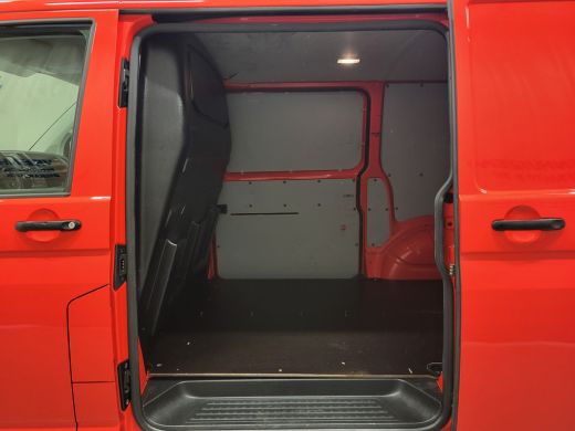 Volkswagen Transporter 2.0TDI Imperiaal 2X Schuifdeur Euro 6! ActivLease financial lease