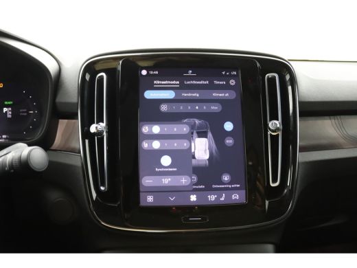 Volvo  C40 Recharge Plus 69 kWh | Panoramadak | 95% SoH | Camera | Keyless | BLIS | Adaptive Cruise | Warmte... ActivLease financial lease