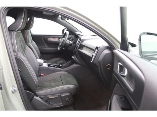 Volvo  C40 Recharge Plus 69 kWh | Panoramadak | 95% SoH | Camera | Keyless | BLIS | Adaptive Cruise | Warmte... ActivLease financial lease