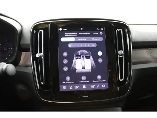 Volvo  C40 Recharge Plus 69 kWh | Panoramadak | 95% SoH | Camera | Keyless | BLIS | Adaptive Cruise | Warmte... ActivLease financial lease