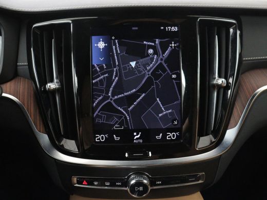 Volvo  V60 2.0 T6 Recharge AWD Inscription | SOH 97.5% | Trekhaak | Panoramadak | Leder | Stoelventilatie | ... ActivLease financial lease