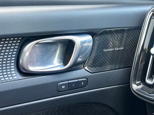 Volvo  XC40 1.5 T5 Recharge R-Design | Panoramadak | Trekhaak | Harman/Kardon | Camera | ActivLease financial lease