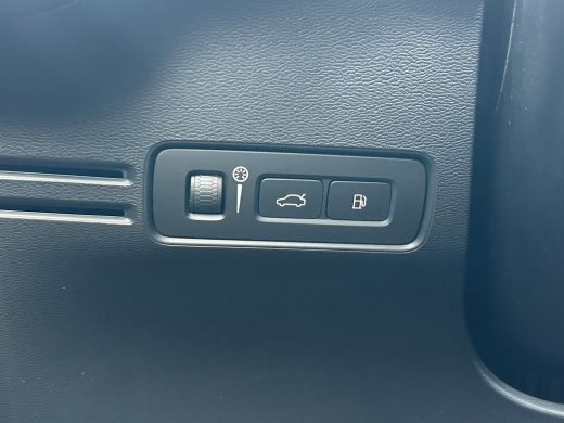 Volvo  XC40 1.5 T5 Recharge R-Design | Panoramadak | Trekhaak | Harman/Kardon | Camera | ActivLease financial lease