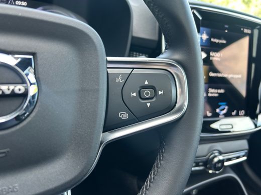 Volvo  XC40 1.5 T5 Recharge R-Design | Panoramadak | Trekhaak | Harman/Kardon | Camera | ActivLease financial lease
