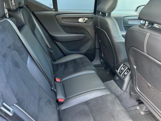 Volvo  XC40 1.5 T5 Recharge R-Design | Panoramadak | Trekhaak | Harman/Kardon | Camera | ActivLease financial lease