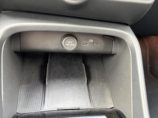 Volvo  XC40 Core Recharge SOH 97% | STOEL & STUUR VERWARMING | WARMTEPOMP | ACHTERUITRIJCAMERA | ADAPT. CRUIS... ActivLease financial lease