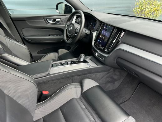 Volvo  XC60 2.0 Recharge T6 AWD R-Design | Luchtvering | Google | Harman/Kardon | 360 Camera | ActivLease financial lease