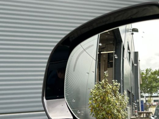 Volvo  XC60 2.0 Recharge T6 AWD R-Design | Luchtvering | Google | Harman/Kardon | 360 Camera | ActivLease financial lease