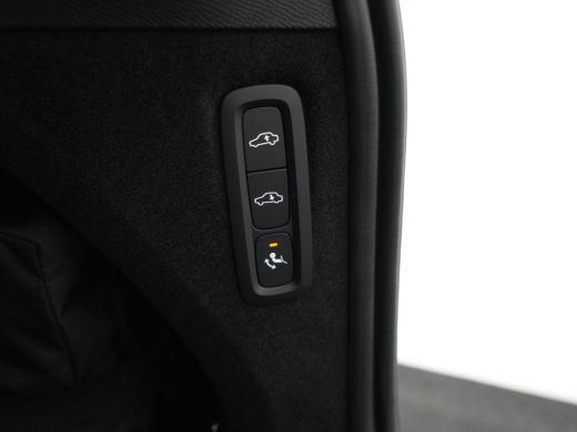 Volvo  XC90 T8 Ultra Executive Edition | Luchtvering | Bowers & Wilkins | Nappa | Head-Up | 360&deg; Camera | 22"... ActivLease financial lease