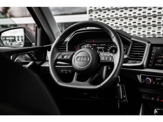 Audi A1 Sportback Sportback 25 TFSI S edition | Stoelverwarming | LED | Adapt. Cruise ActivLease financial lease