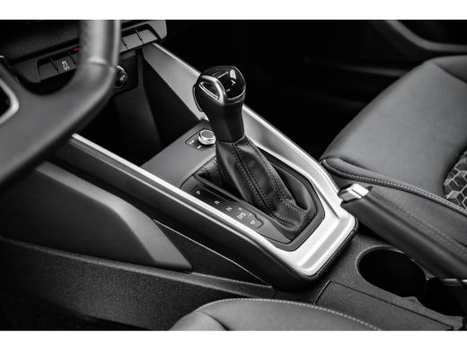 Audi A1 Sportback Sportback 25 TFSI S edition | Stoelverwarming | LED | Adapt. Cruise ActivLease financial lease