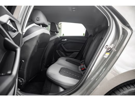 Audi A1 Sportback Sportback 25 TFSI S edition | Stoelverwarming | LED | Adapt. Cruise ActivLease financial lease