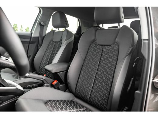 Audi A1 Sportback Sportback 25 TFSI S edition | Stoelverwarming | LED | Adapt. Cruise ActivLease financial lease