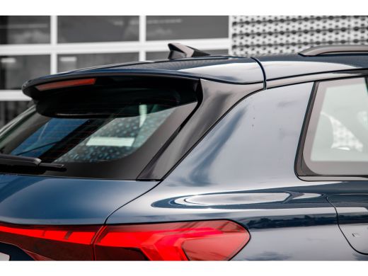 Audi Q6 e-tron Quattro 388pk | Panoramadak | Trekhaak | Stoelverwarming Voor + Achter | Stuurwielverwarming | | ... ActivLease financial lease