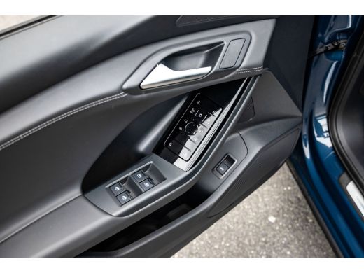 Audi Q6 e-tron Quattro 388pk | Panoramadak | Trekhaak | Stoelverwarming Voor + Achter | Stuurwielverwarming | | ... ActivLease financial lease