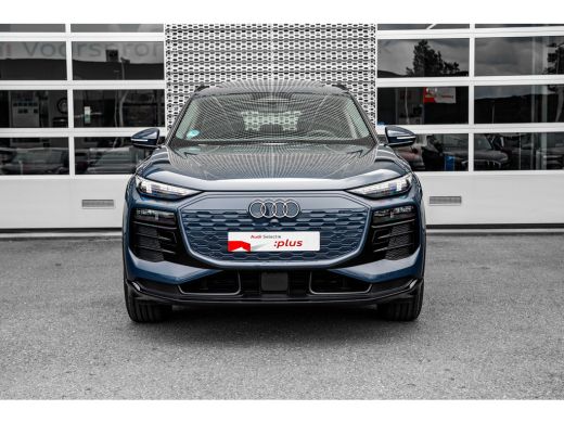 Audi Q6 e-tron Quattro 388pk | Panoramadak | Trekhaak | Stoelverwarming Voor + Achter | Stuurwielverwarming | | ... ActivLease financial lease