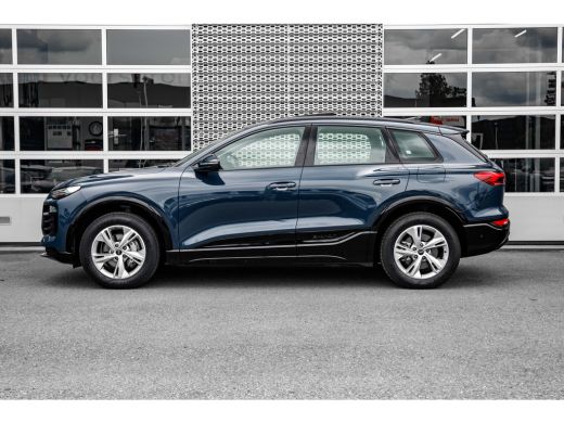 Audi Q6 e-tron Quattro 388pk | Panoramadak | Trekhaak | Stoelverwarming Voor + Achter | Stuurwielverwarming | | ... ActivLease financial lease