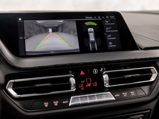 BMW 1 Serie 118i M Sport Automaat (PANORAMADAK, M PAKKET, APPLE CARPLAY, GROOT NAVI, CAMERA, SPORTSTOELEN, SP... ActivLease financial lease